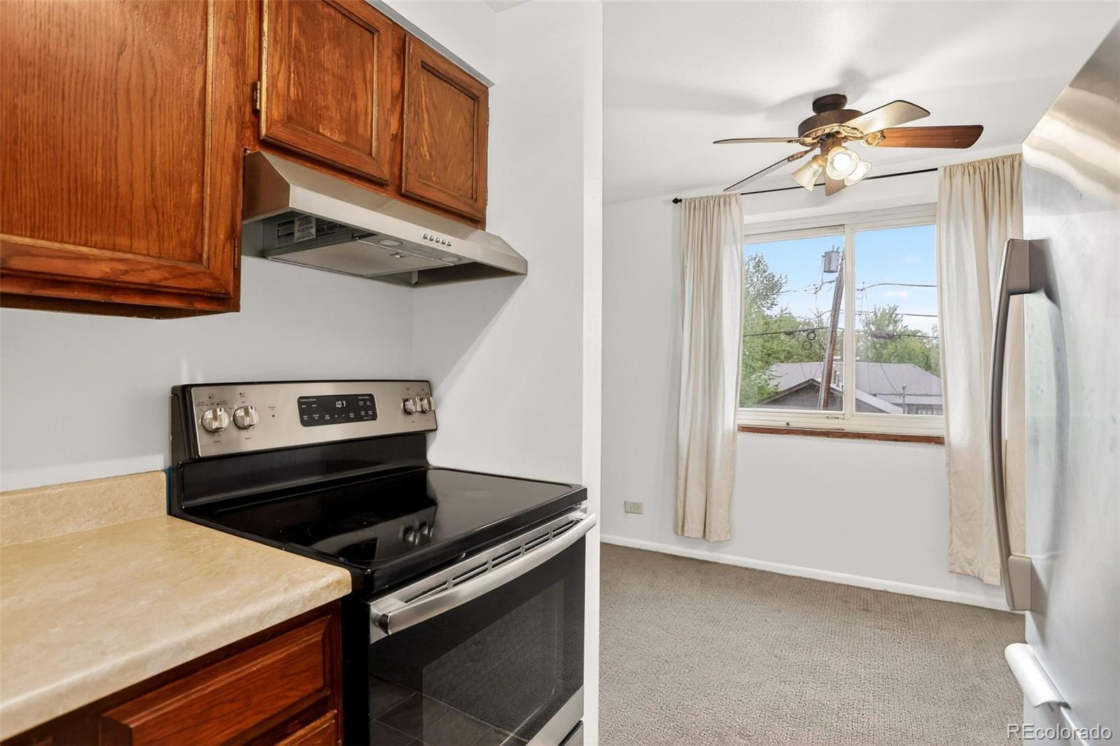 MLS Image #14 for 1366  garfield street 206,denver, Colorado