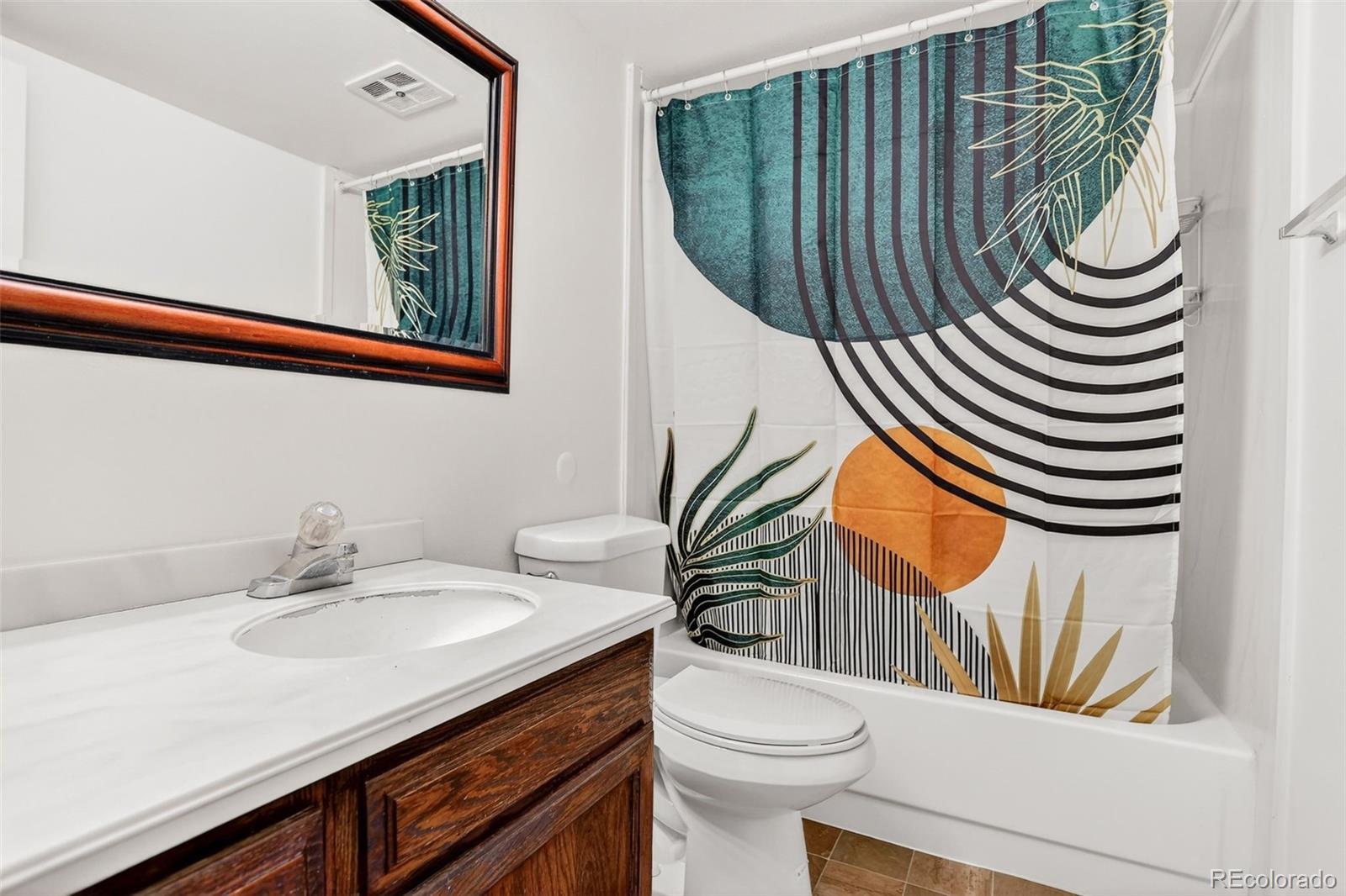 MLS Image #16 for 1366  garfield street 206,denver, Colorado
