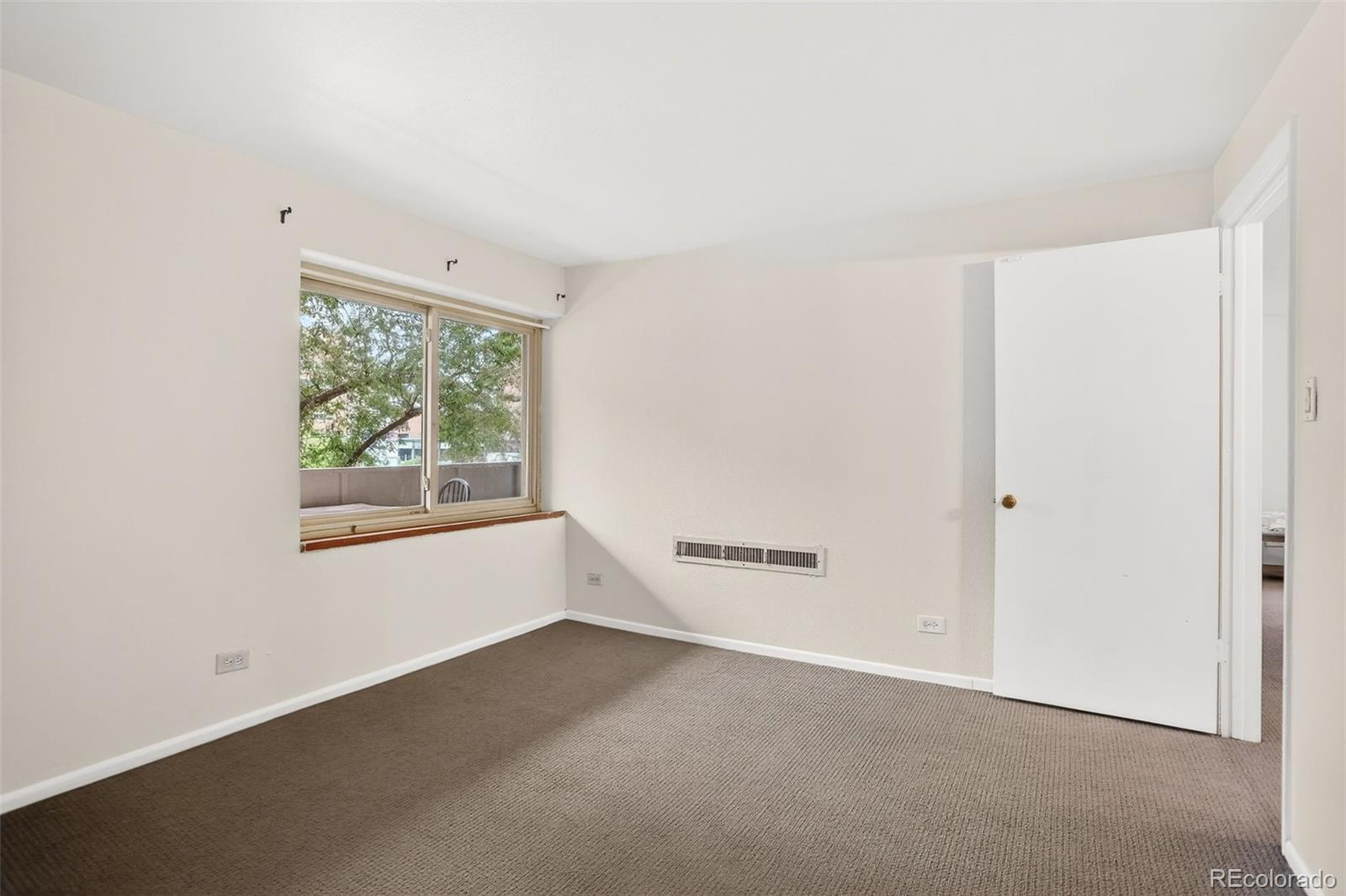 MLS Image #23 for 1366  garfield street 206,denver, Colorado