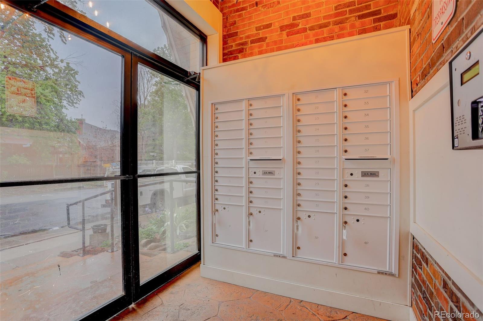 MLS Image #27 for 1366  garfield street 206,denver, Colorado