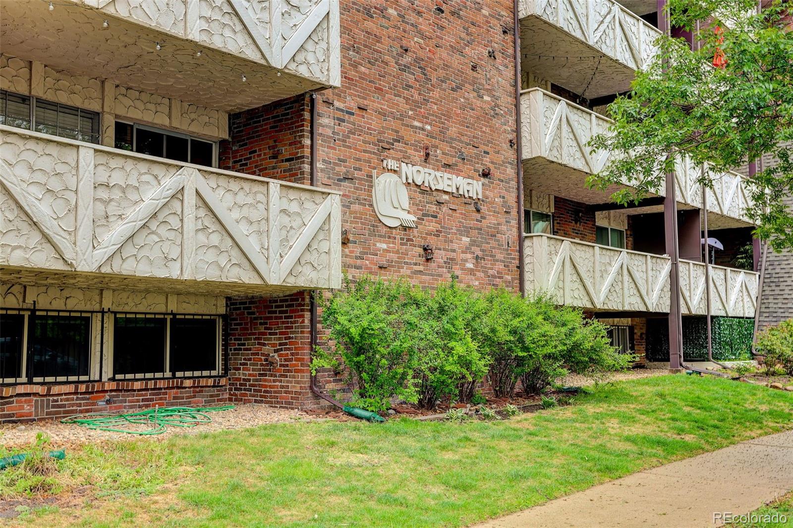 MLS Image #3 for 1366  garfield street 206,denver, Colorado
