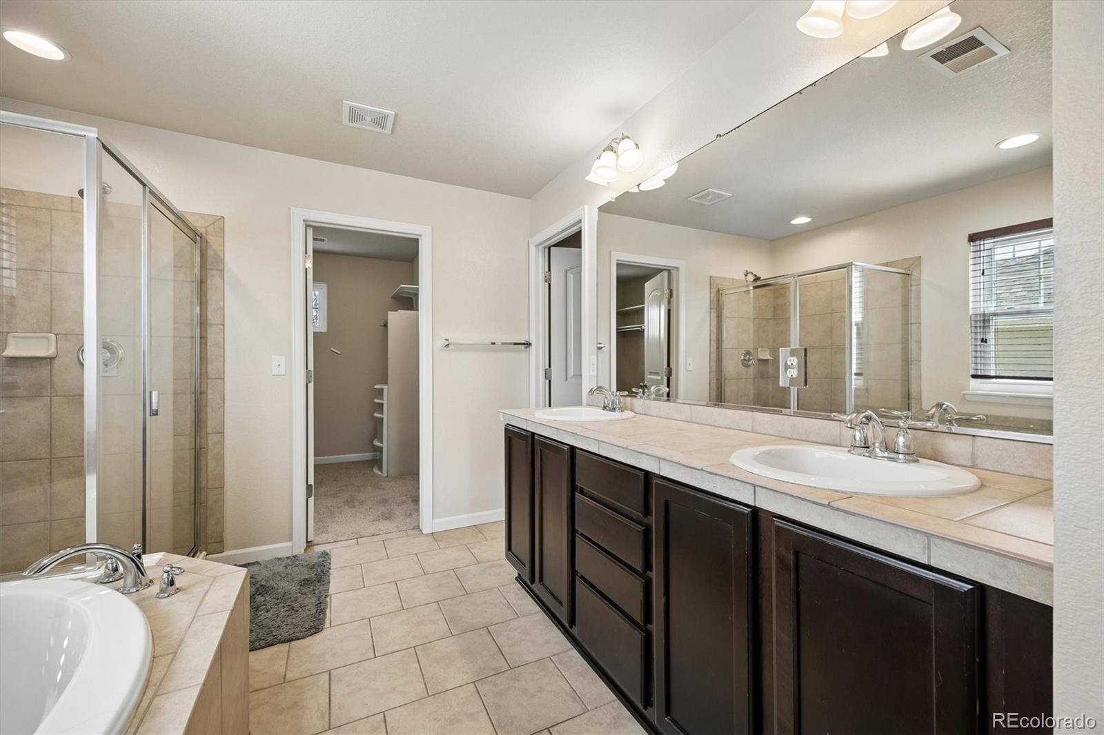 MLS Image #17 for 25481 e ottawa drive,aurora, Colorado