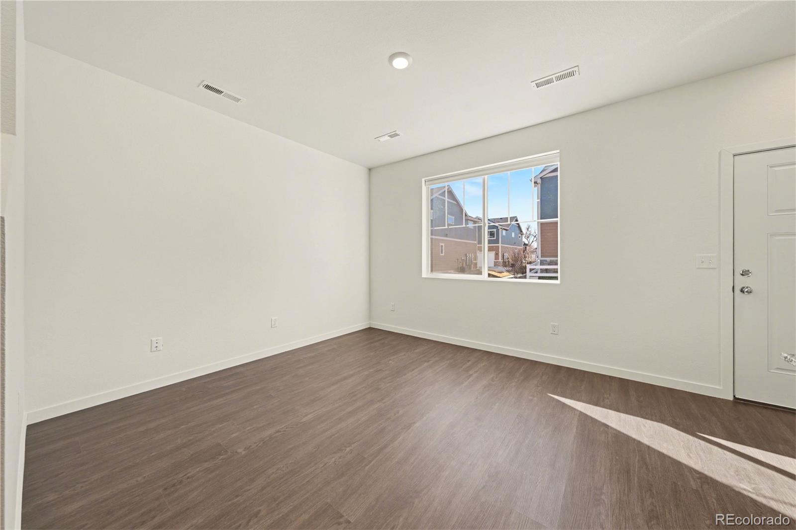 MLS Image #5 for 270  cardinal street,johnstown, Colorado