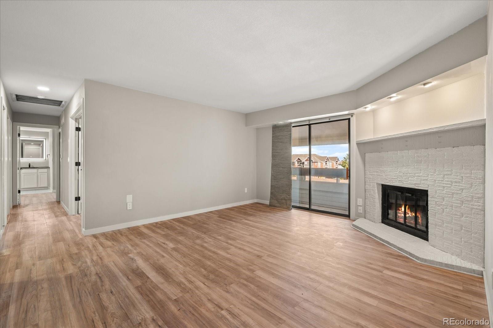 MLS Image #2 for 14438  e 1st drive ,aurora, Colorado
