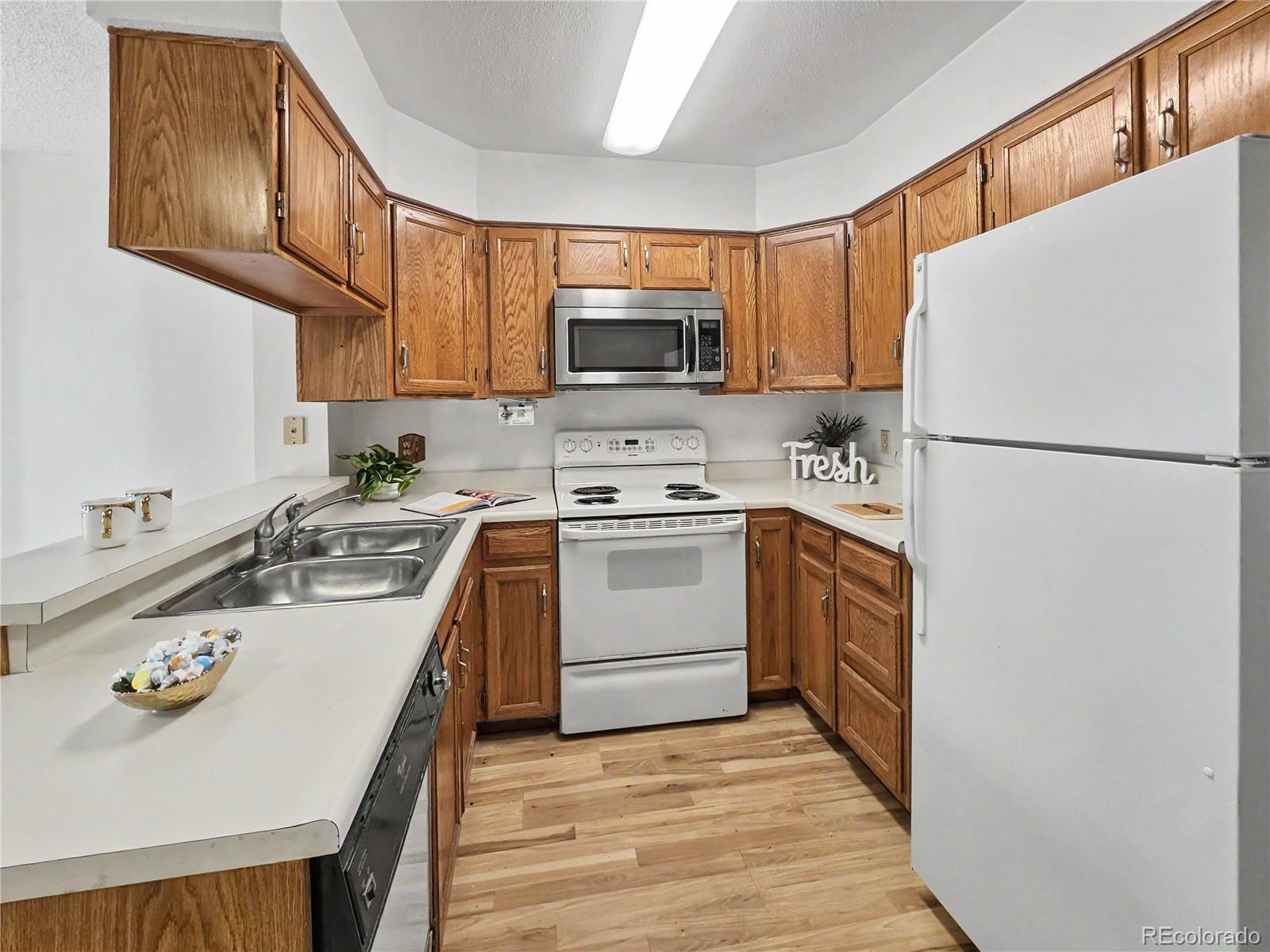 MLS Image #12 for 1699 s trenton street 8,denver, Colorado
