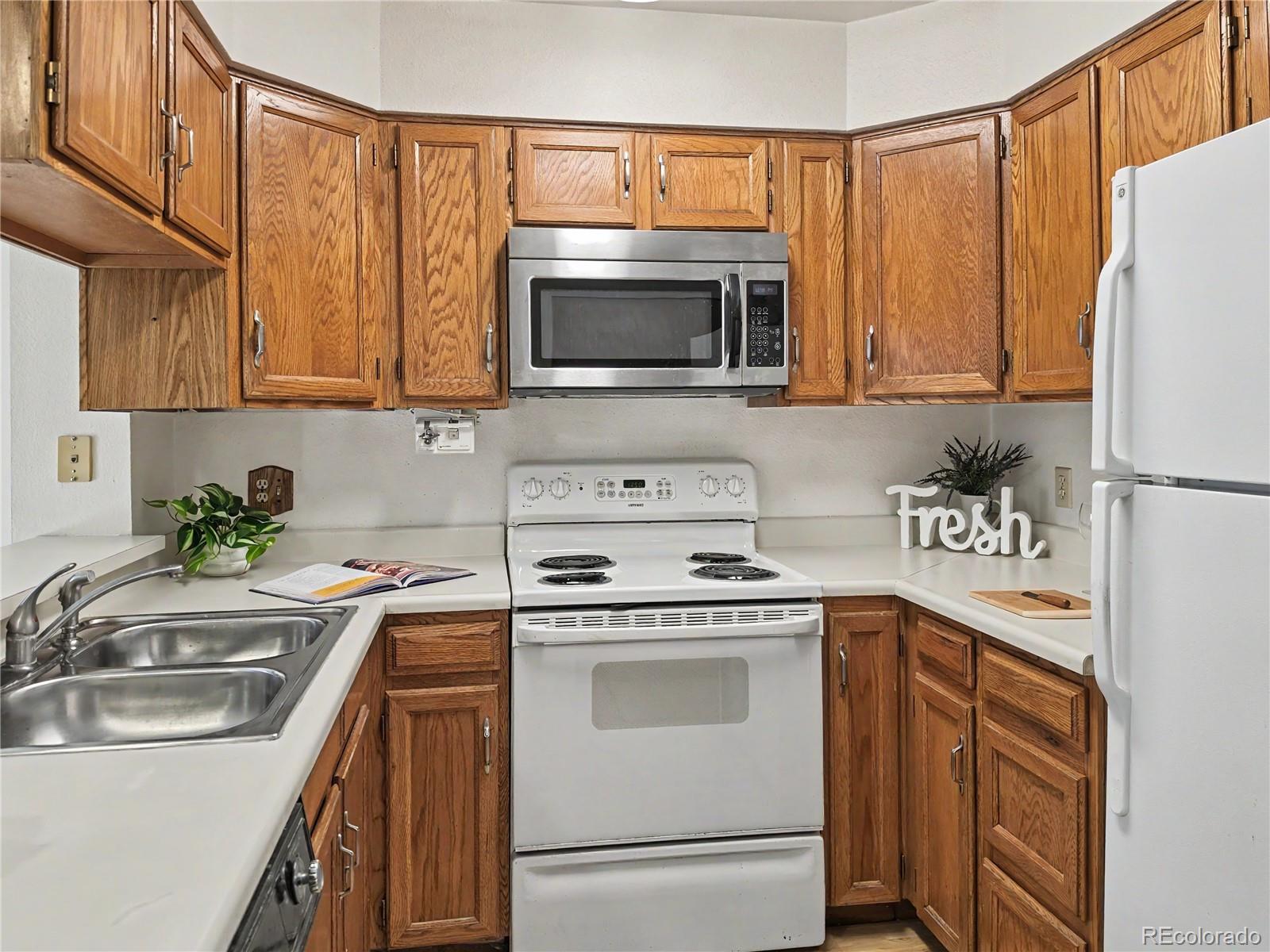 MLS Image #14 for 1699 s trenton street 8,denver, Colorado