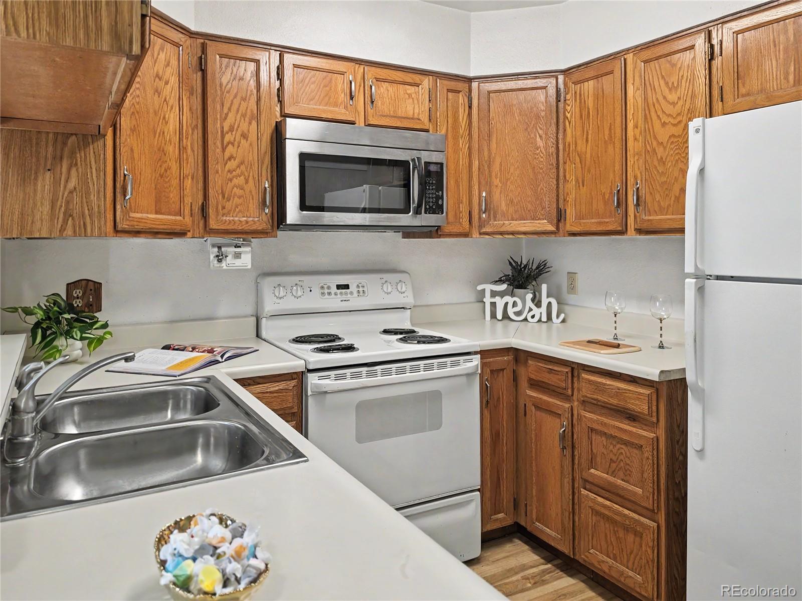 MLS Image #9 for 1699 s trenton street 8,denver, Colorado