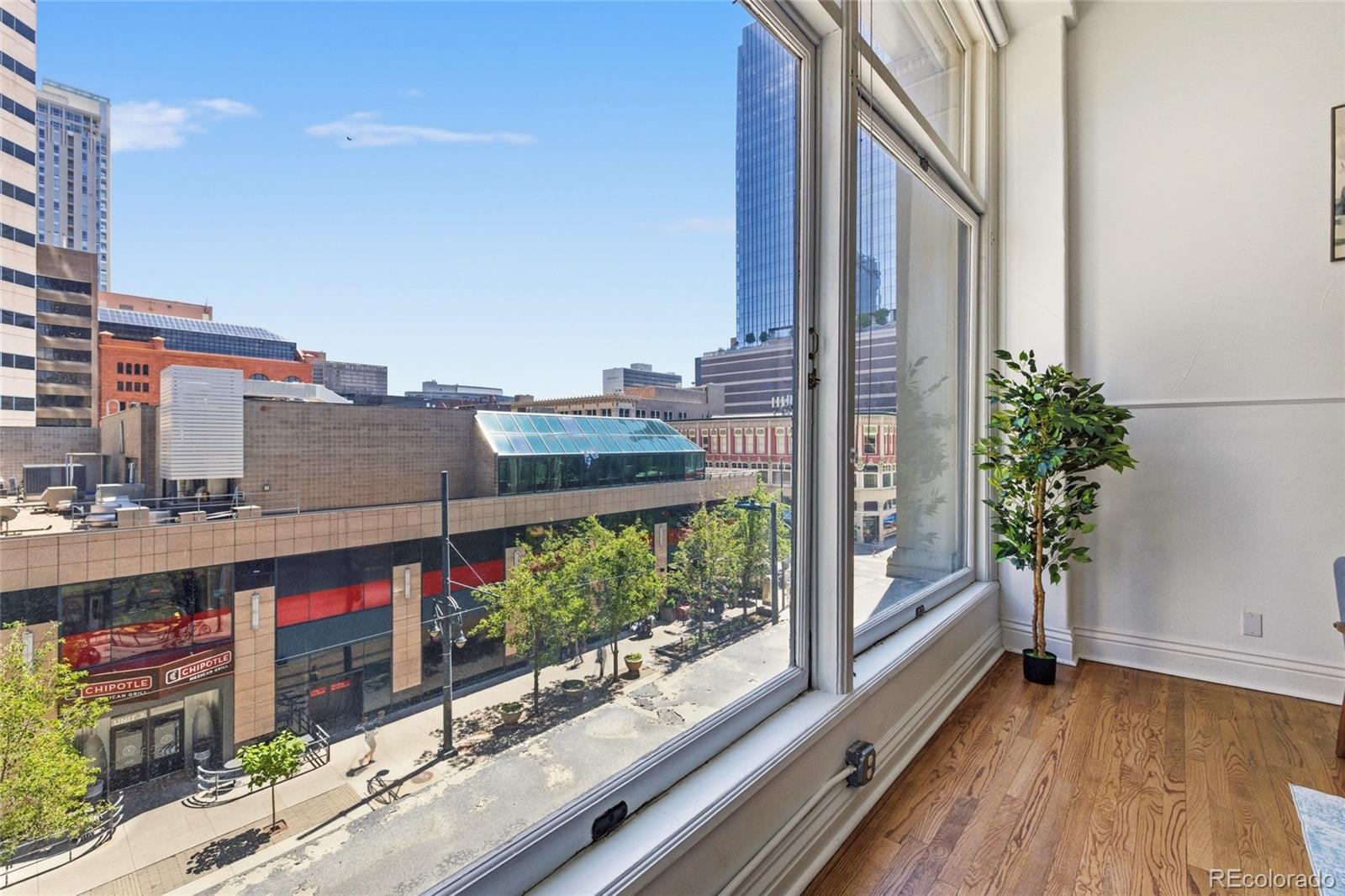 MLS Image #4 for 1617  california street 3b,denver, Colorado