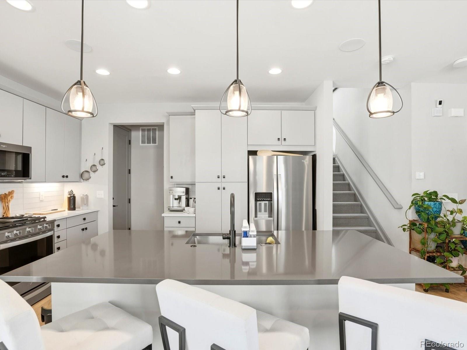MLS Image #14 for 10710  reunion parkway,commerce city, Colorado