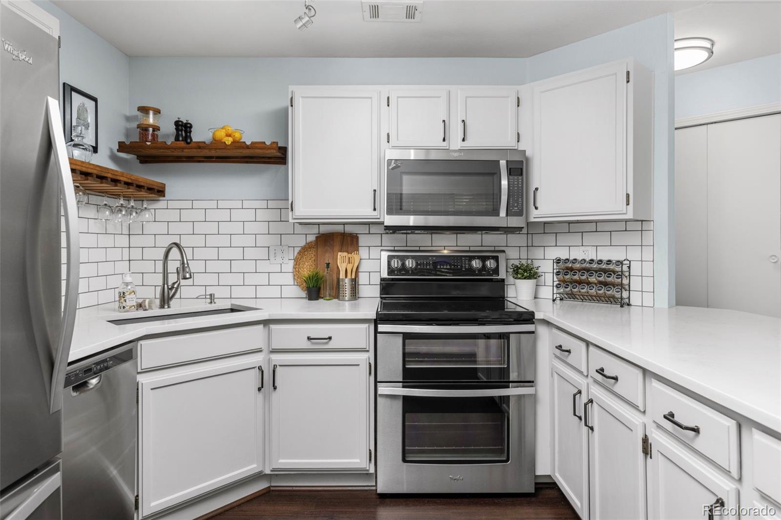 MLS Image #4 for 8653 e dry creek road,englewood, Colorado