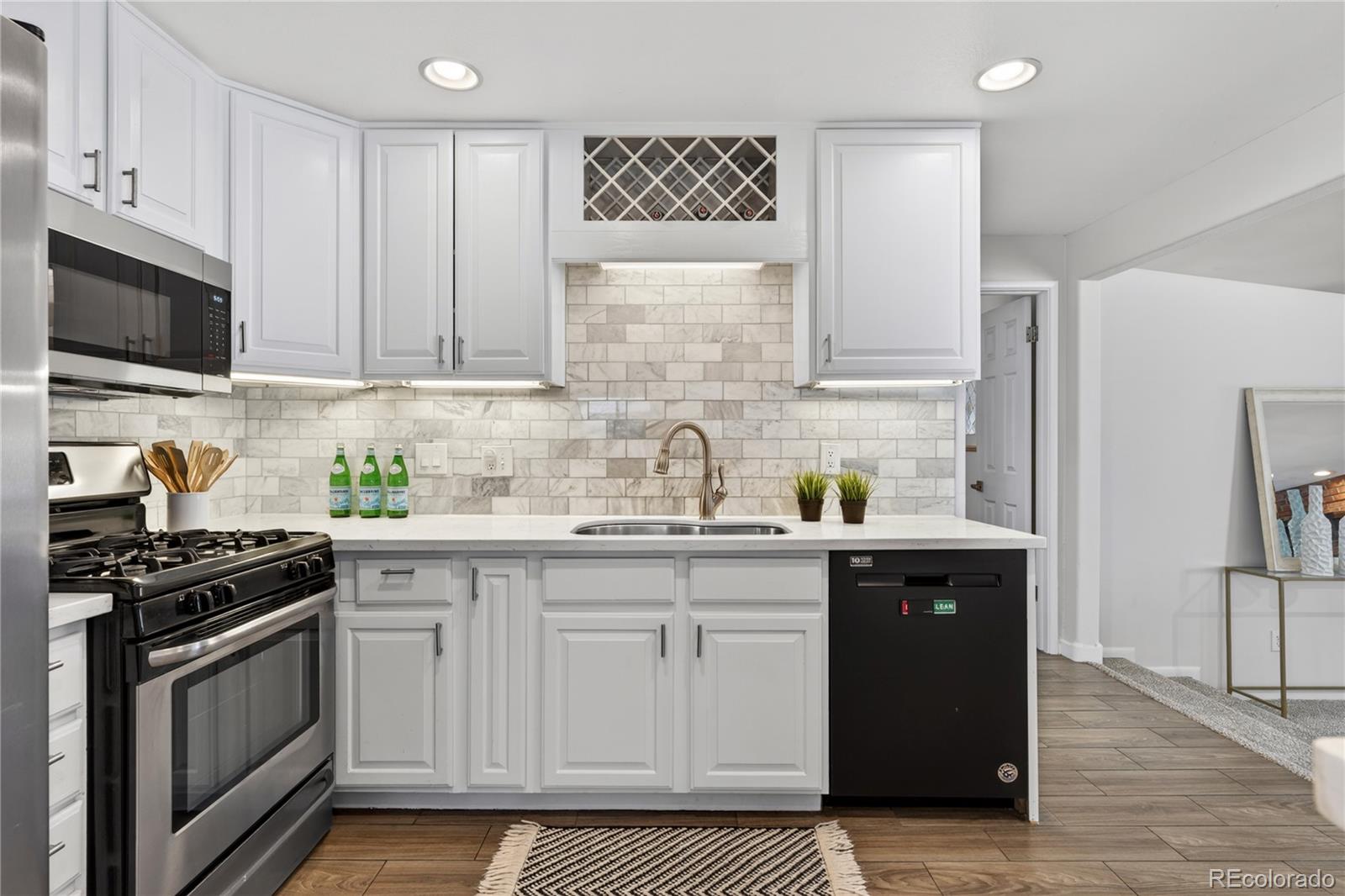 MLS Image #7 for 5071 s irving street,englewood, Colorado