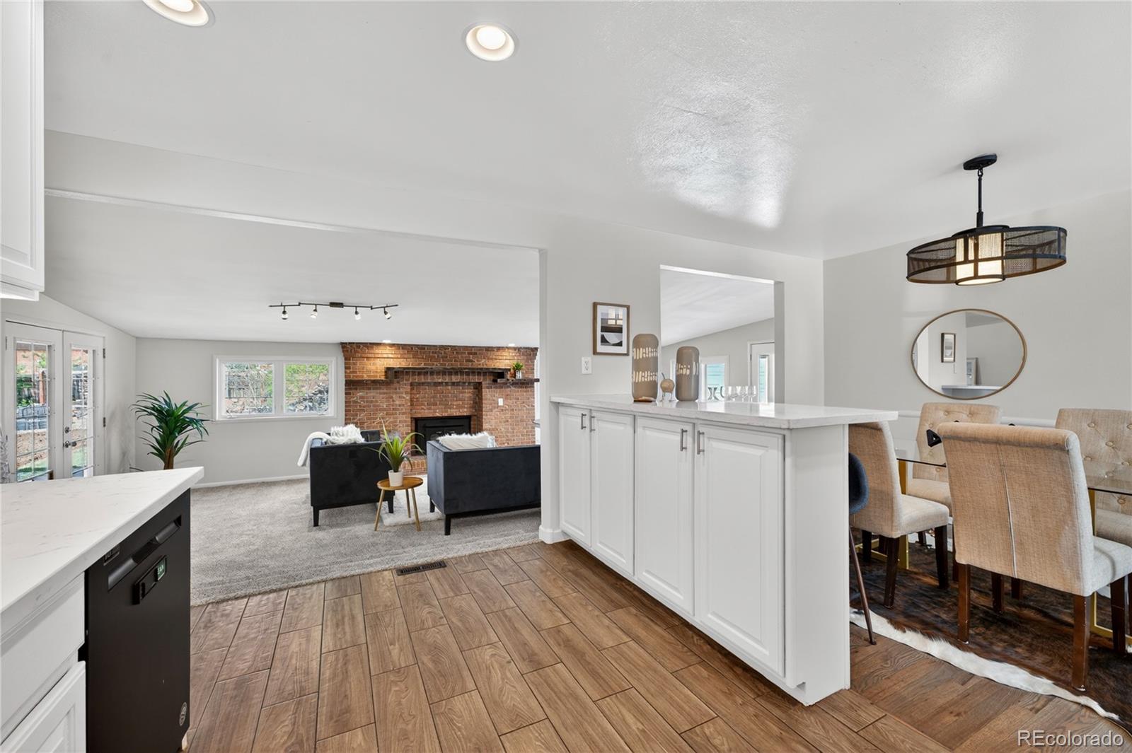 MLS Image #9 for 5071 s irving street,englewood, Colorado