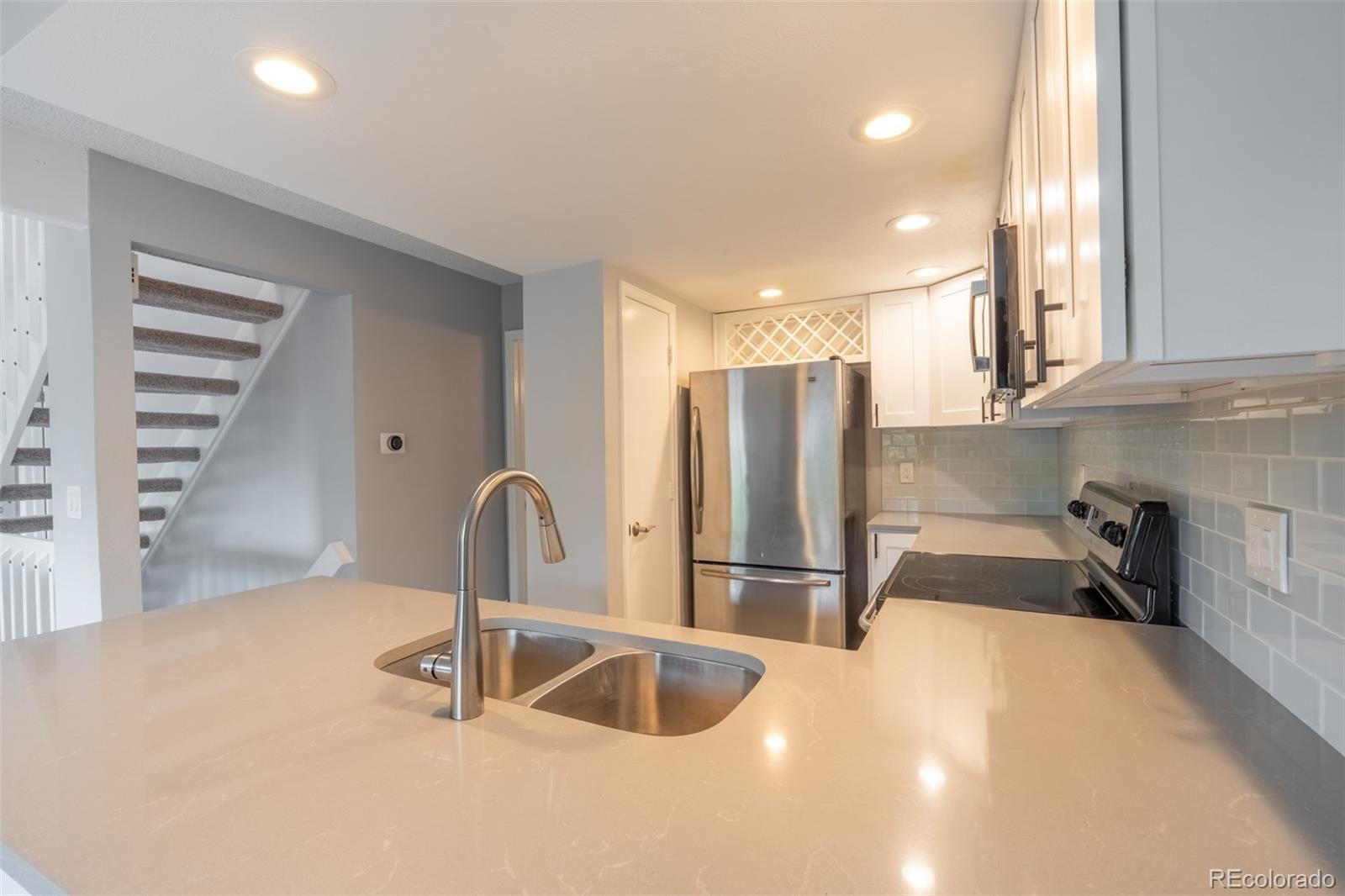MLS Image #9 for 8055  holland court b,arvada, Colorado