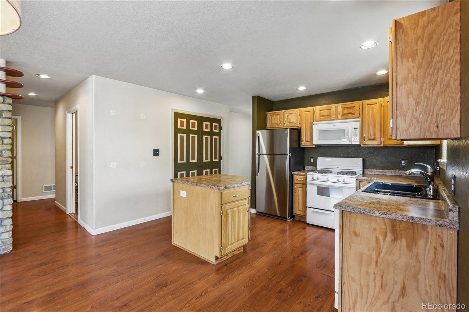 MLS Image #4 for 1322  carriage drive,longmont, Colorado