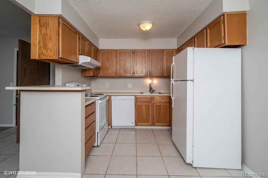 MLS Image #11 for 3275 s ammons street,lakewood, Colorado
