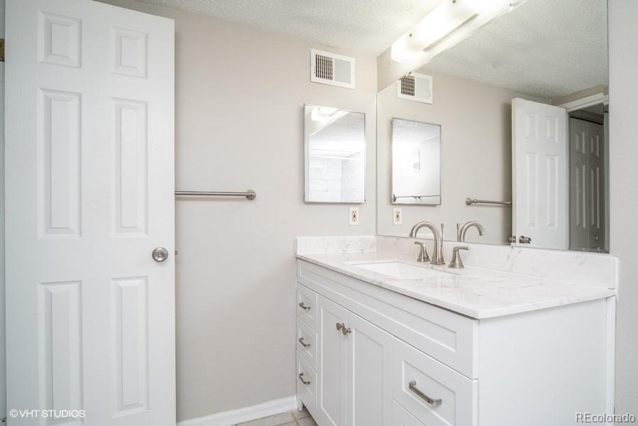 MLS Image #18 for 3275 s ammons street,lakewood, Colorado