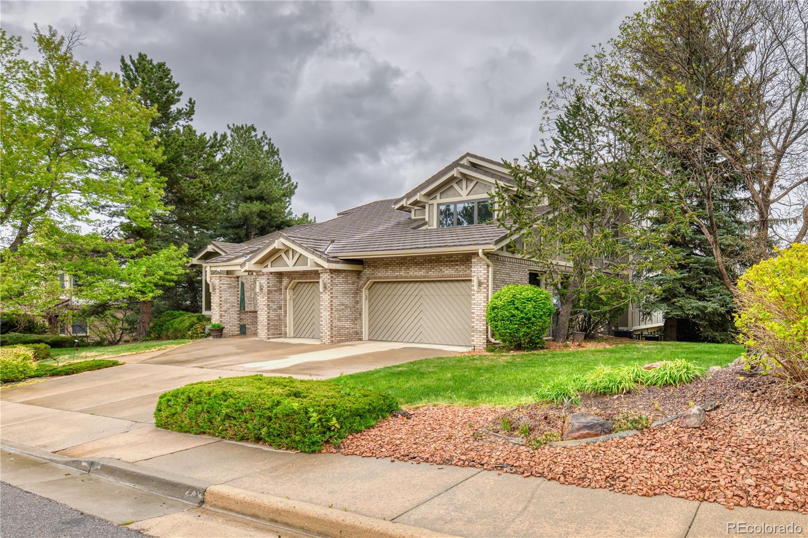 MLS Image #1 for 28 s mc intyre way,golden, Colorado