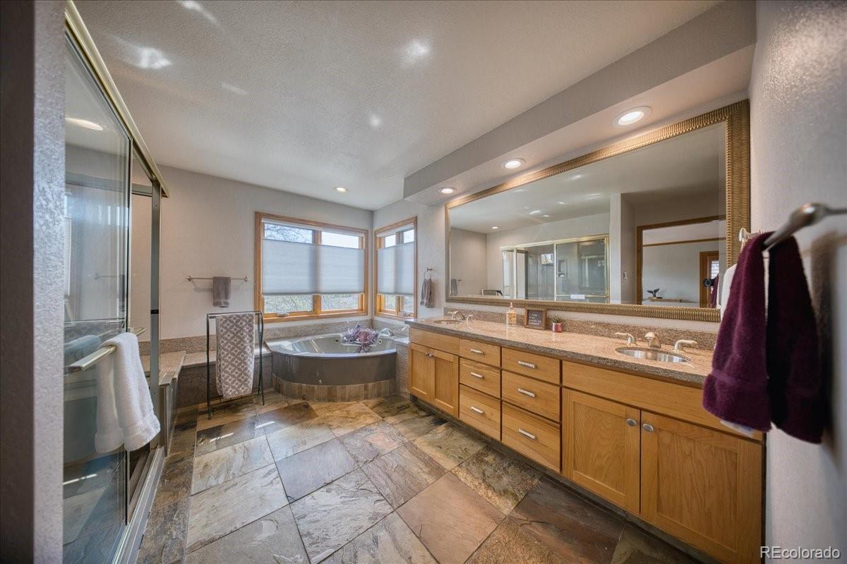 MLS Image #15 for 28 s mc intyre way,golden, Colorado
