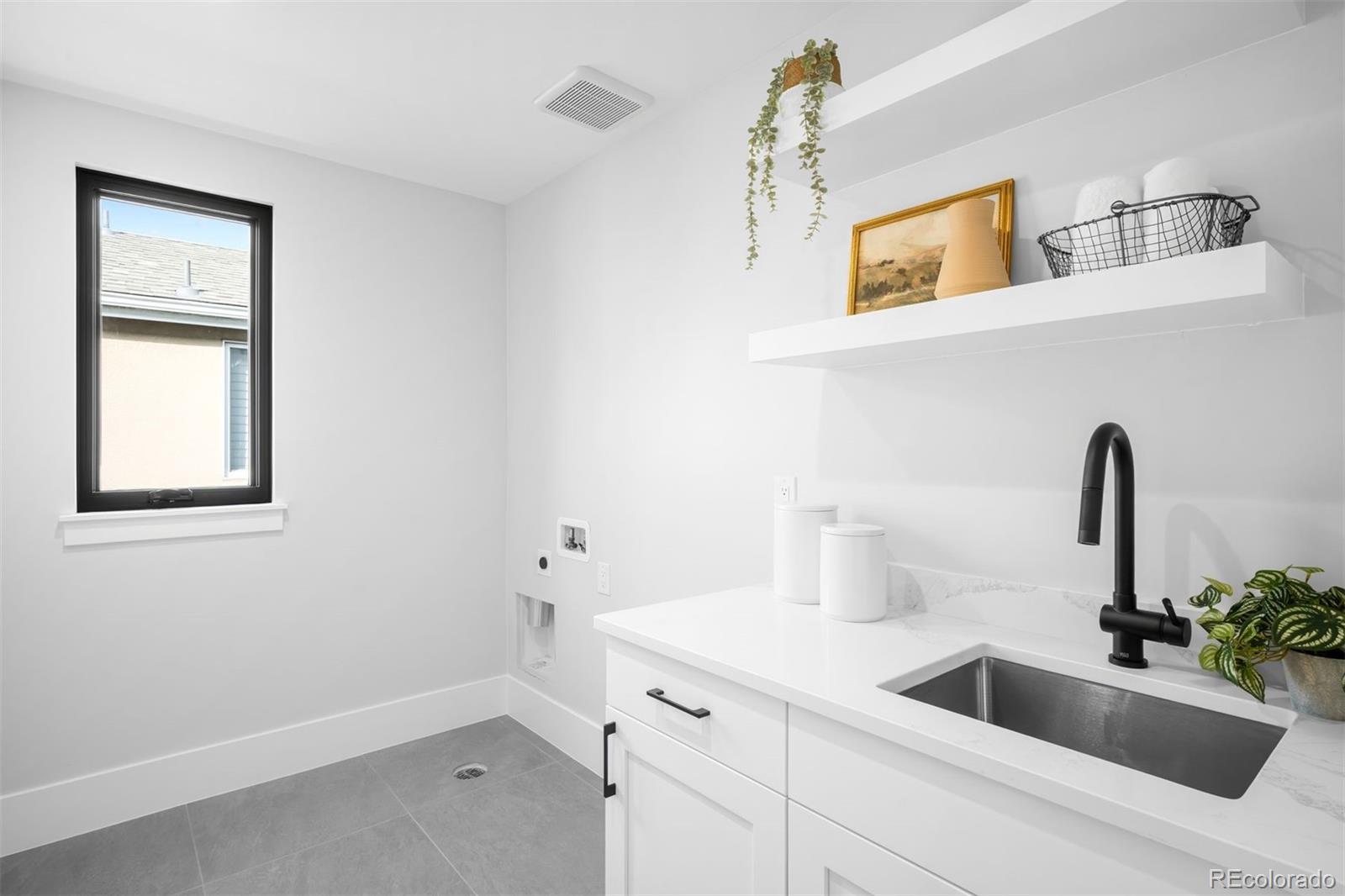 MLS Image #22 for 340  jackson street,denver, Colorado