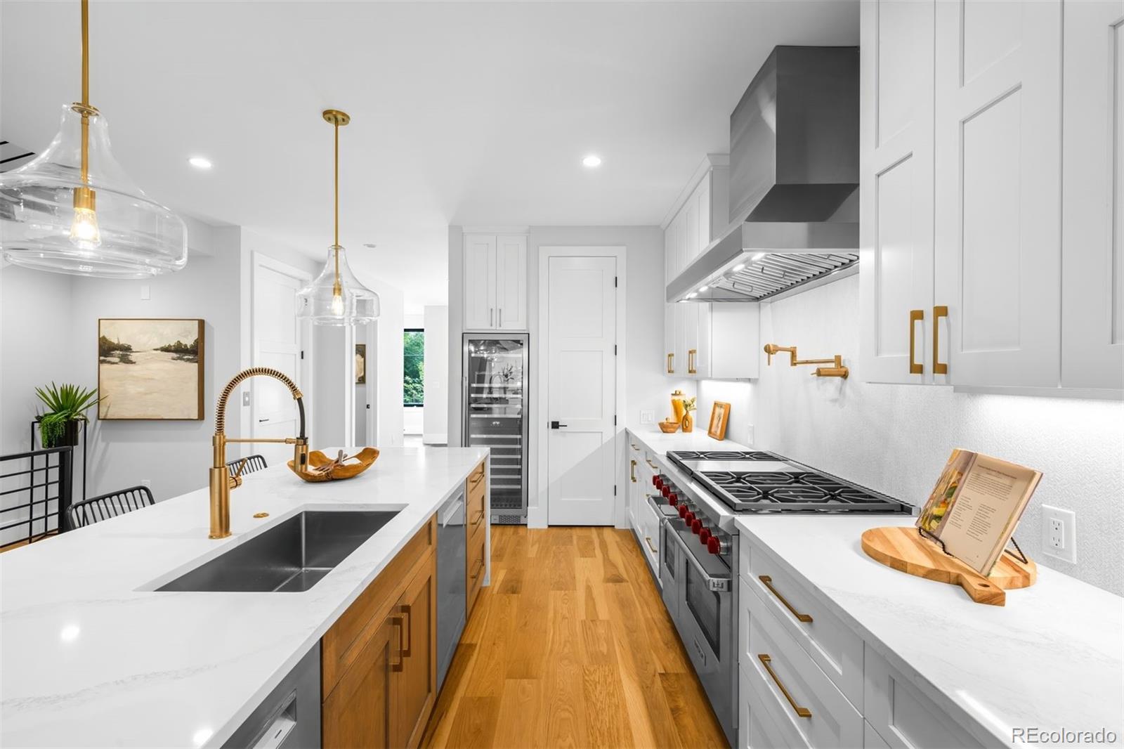 MLS Image #4 for 340  jackson street,denver, Colorado