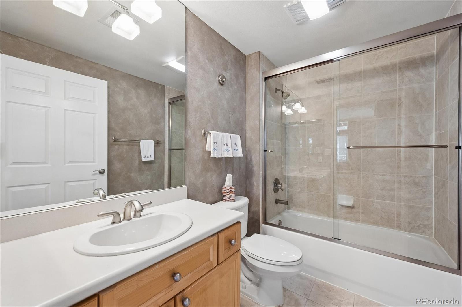 MLS Image #15 for 300  hudson street,denver, Colorado