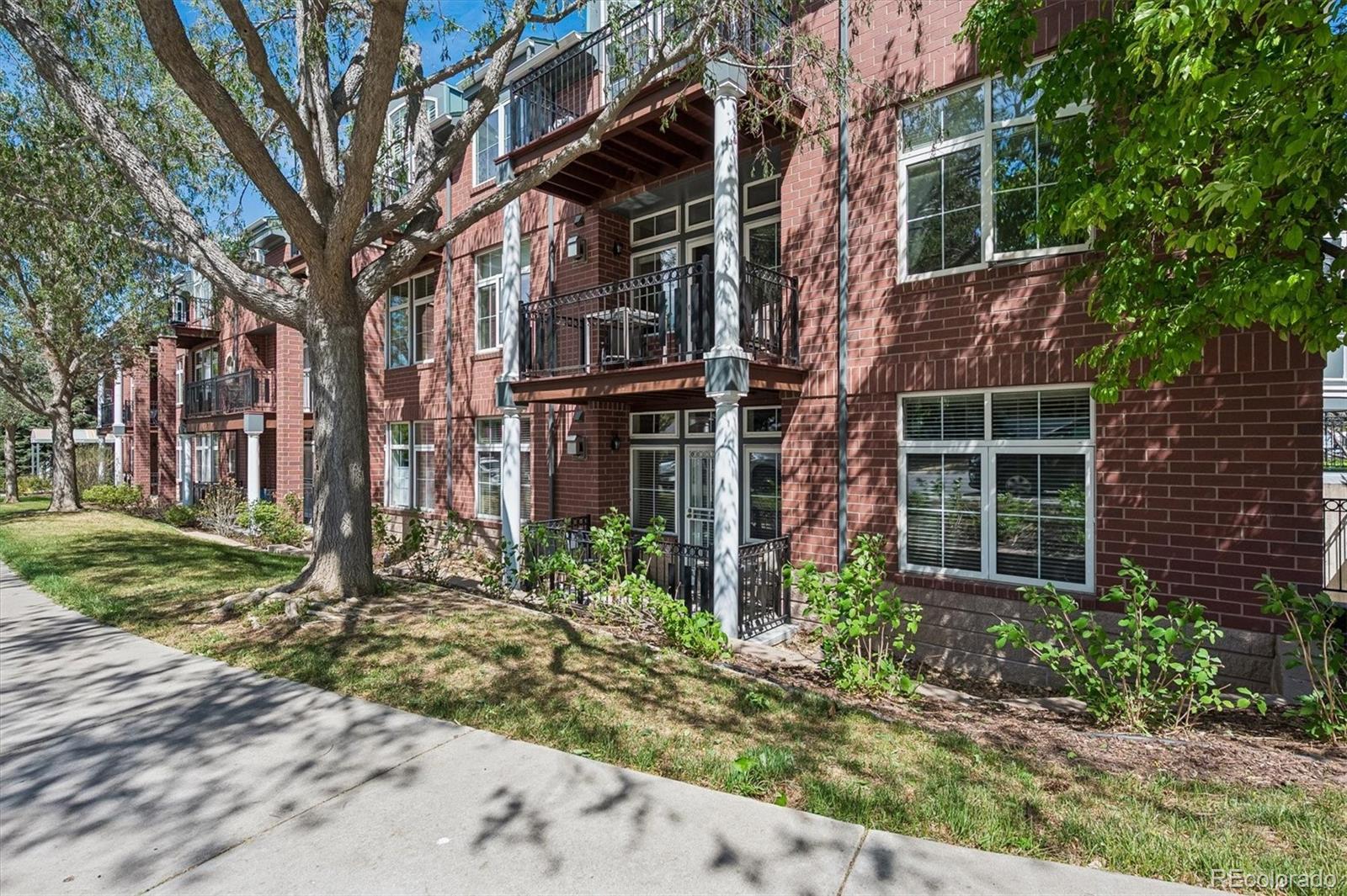MLS Image #17 for 300  hudson street,denver, Colorado