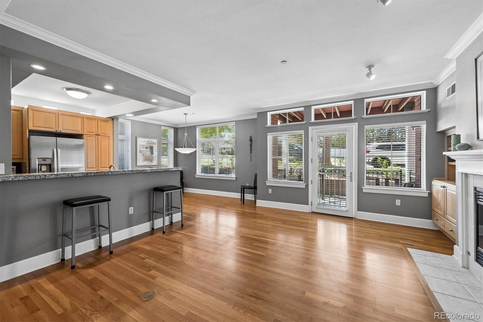 MLS Image #3 for 300  hudson street,denver, Colorado