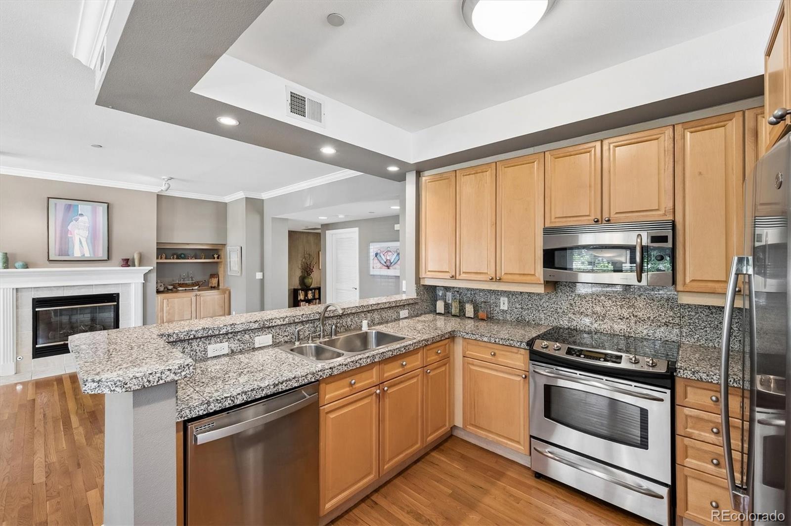 MLS Image #8 for 300  hudson street,denver, Colorado