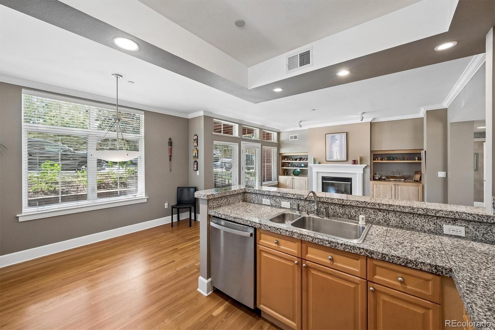 MLS Image #9 for 300  hudson street,denver, Colorado