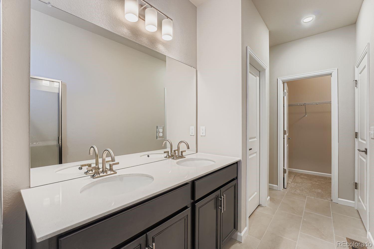 MLS Image #19 for 54910 e 28th place,strasburg, Colorado