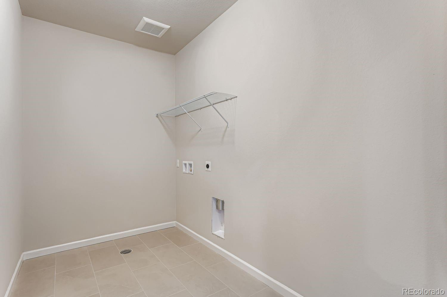 MLS Image #23 for 54910 e 28th place,strasburg, Colorado