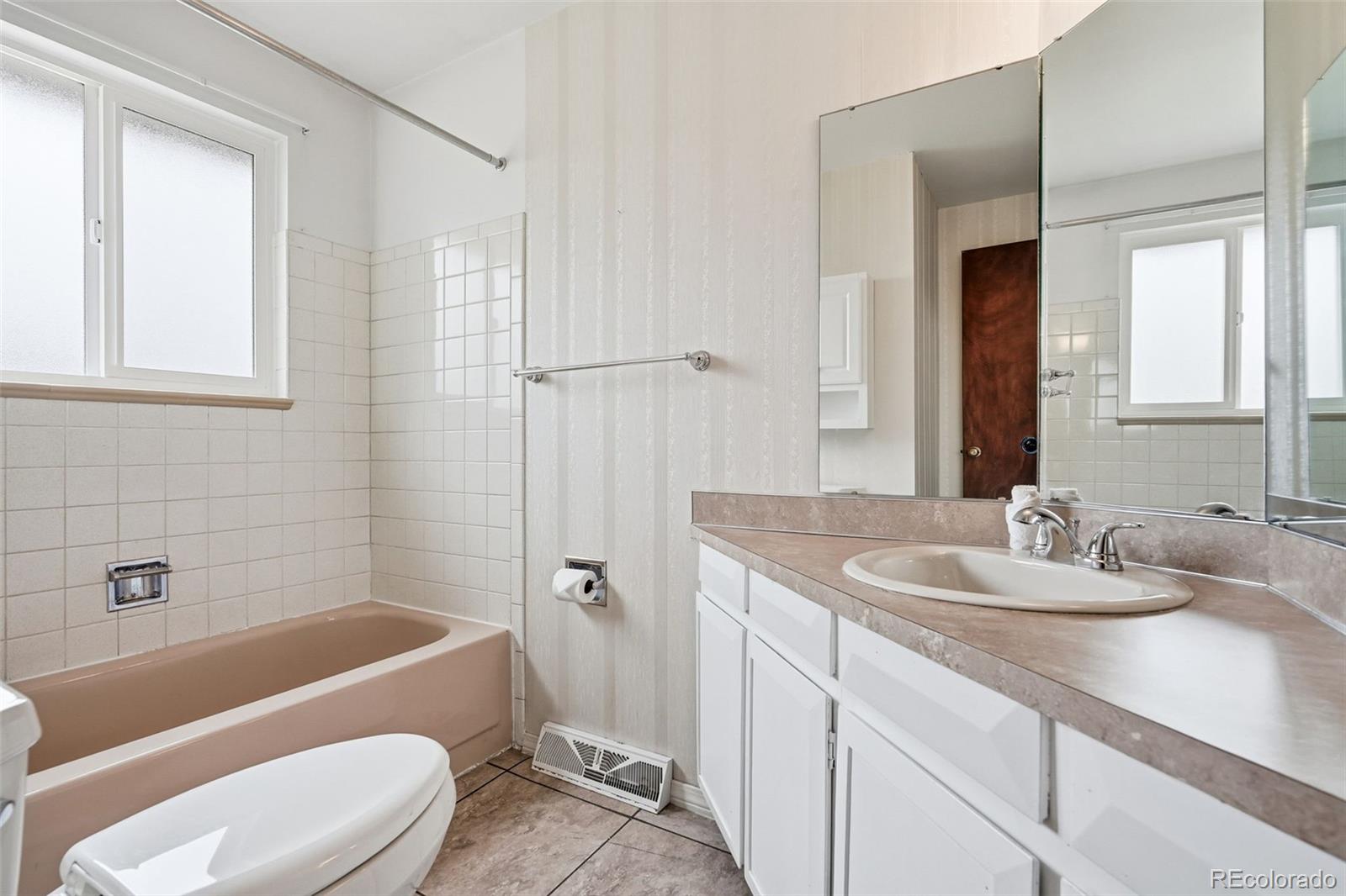 MLS Image #13 for 54  leona drive,denver, Colorado