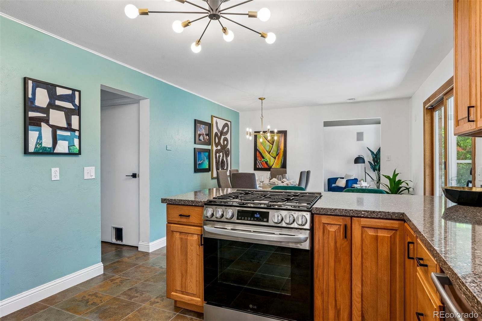 MLS Image #10 for 7078 s uinta street,centennial, Colorado