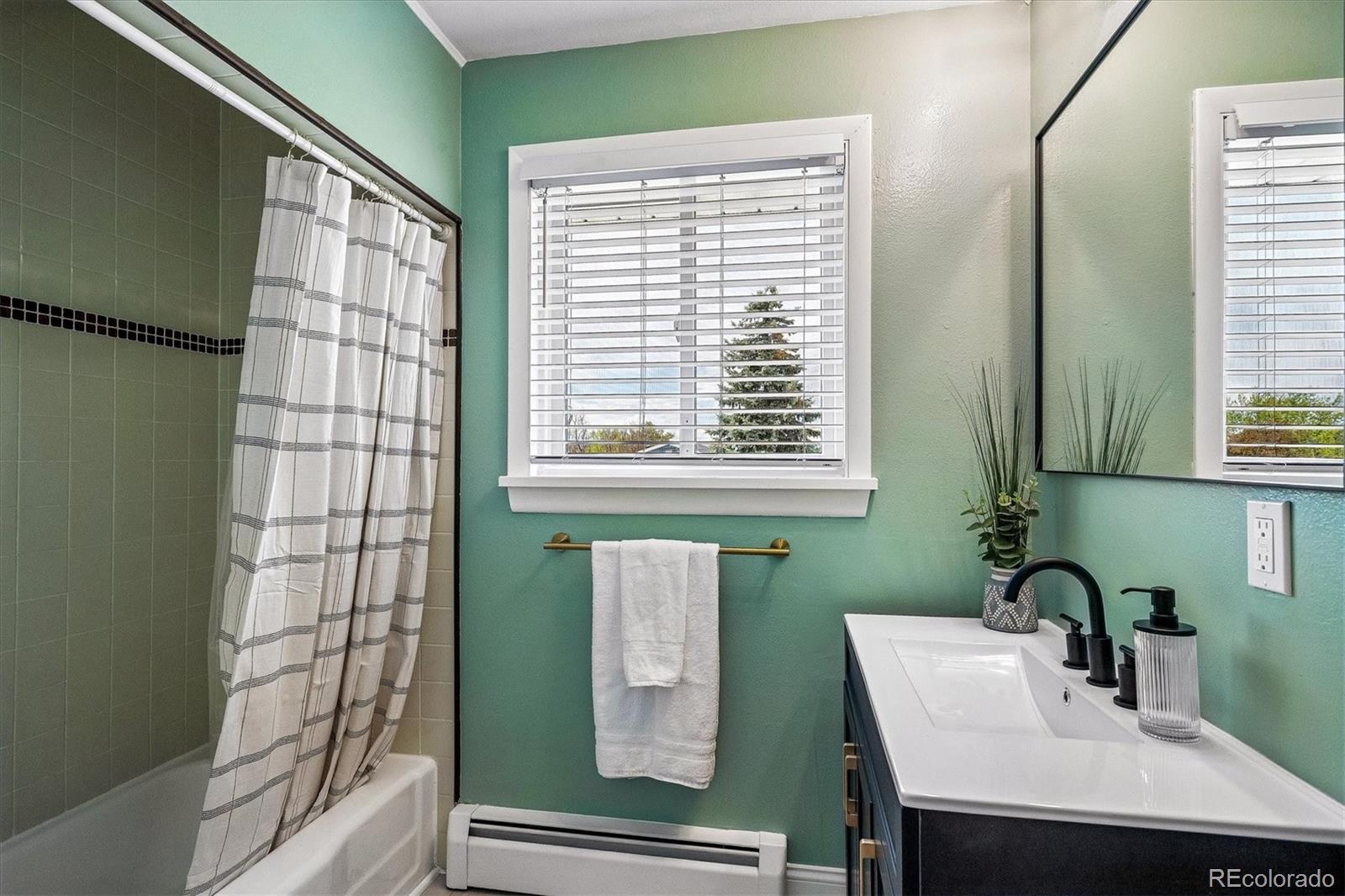 MLS Image #27 for 7078 s uinta street,centennial, Colorado