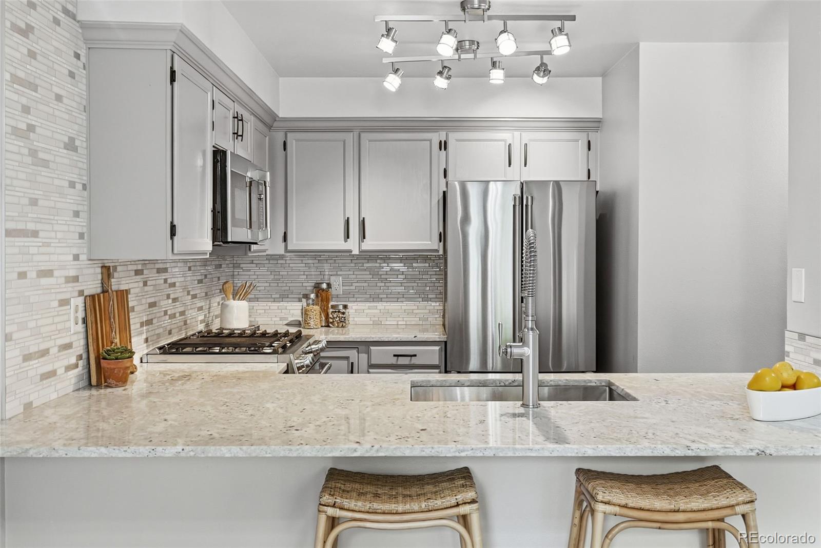 MLS Image #10 for 2892 w long circle,littleton, Colorado