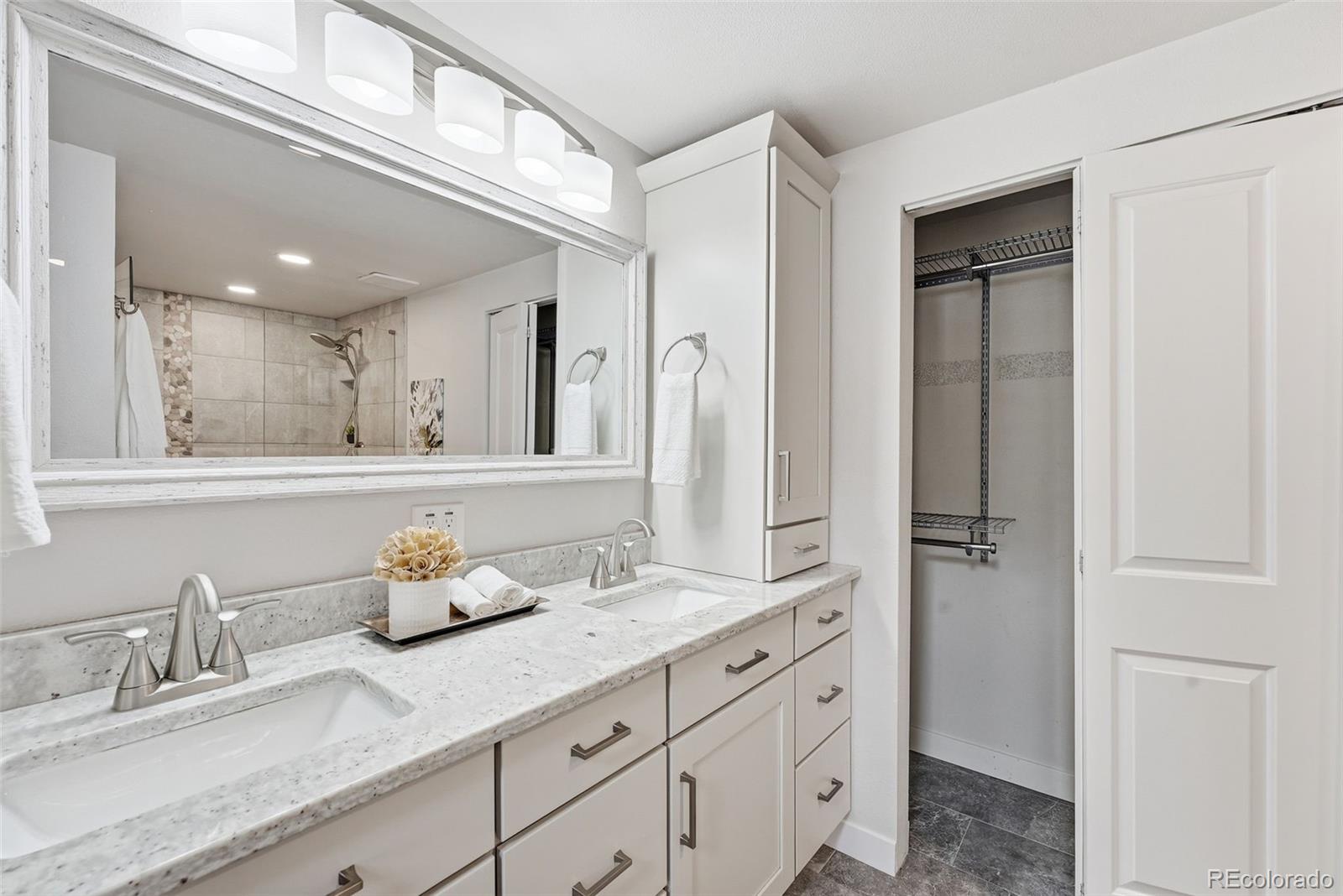 MLS Image #18 for 2892 w long circle,littleton, Colorado