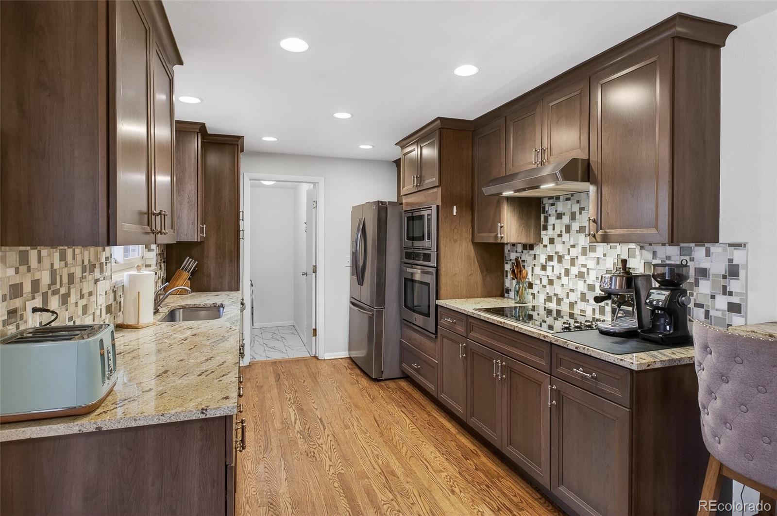 MLS Image #21 for 2986 s whiting way,denver, Colorado