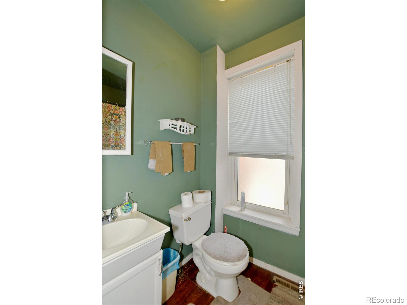 MLS Image #16 for 913  4th street,greeley, Colorado
