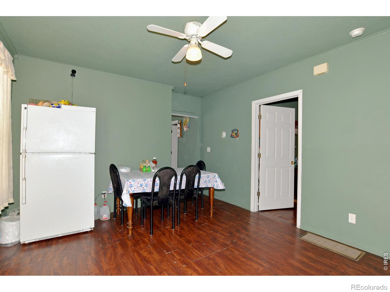 MLS Image #8 for 913  4th street,greeley, Colorado