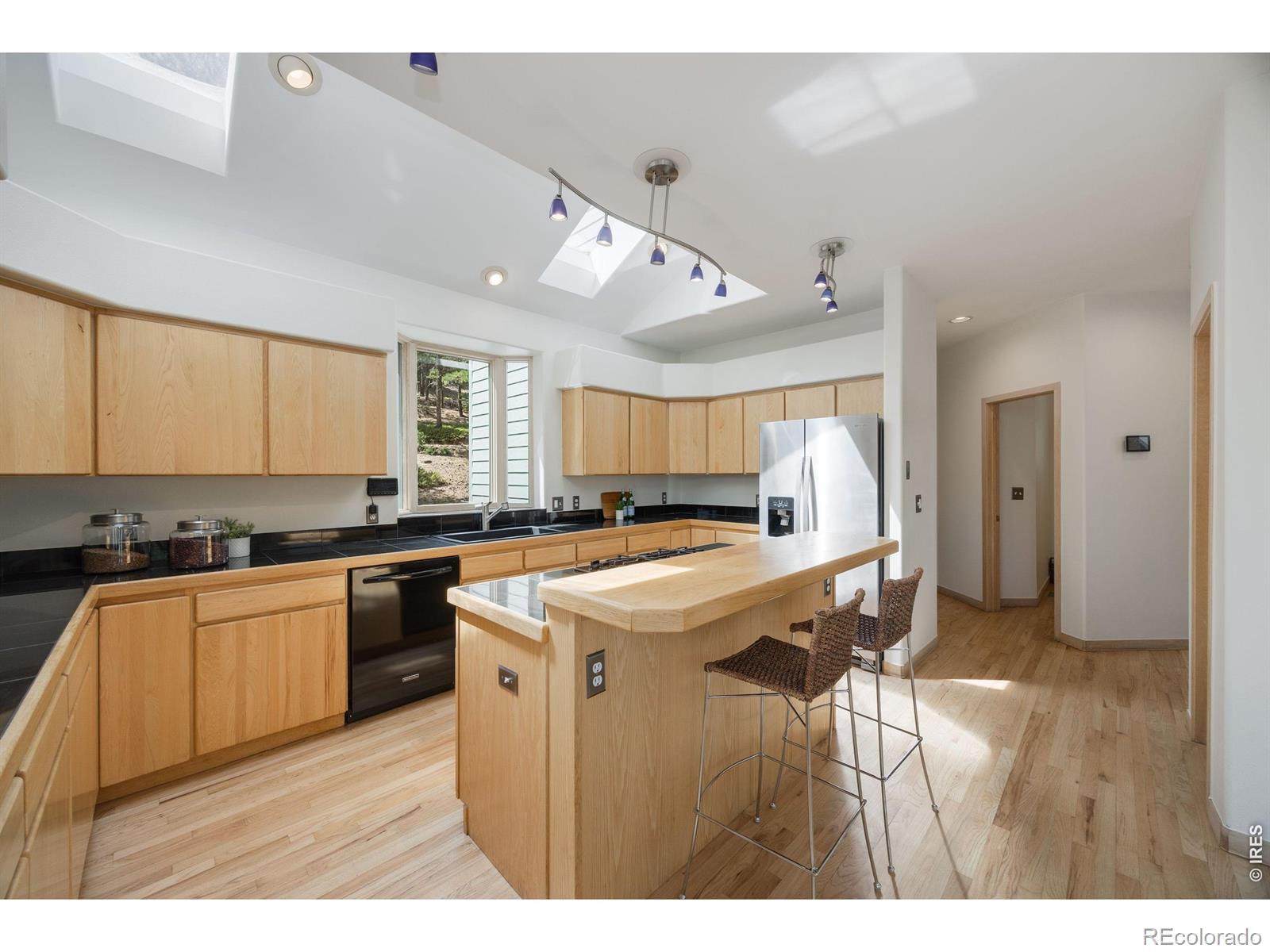 MLS Image #11 for 191  alaska road,boulder, Colorado