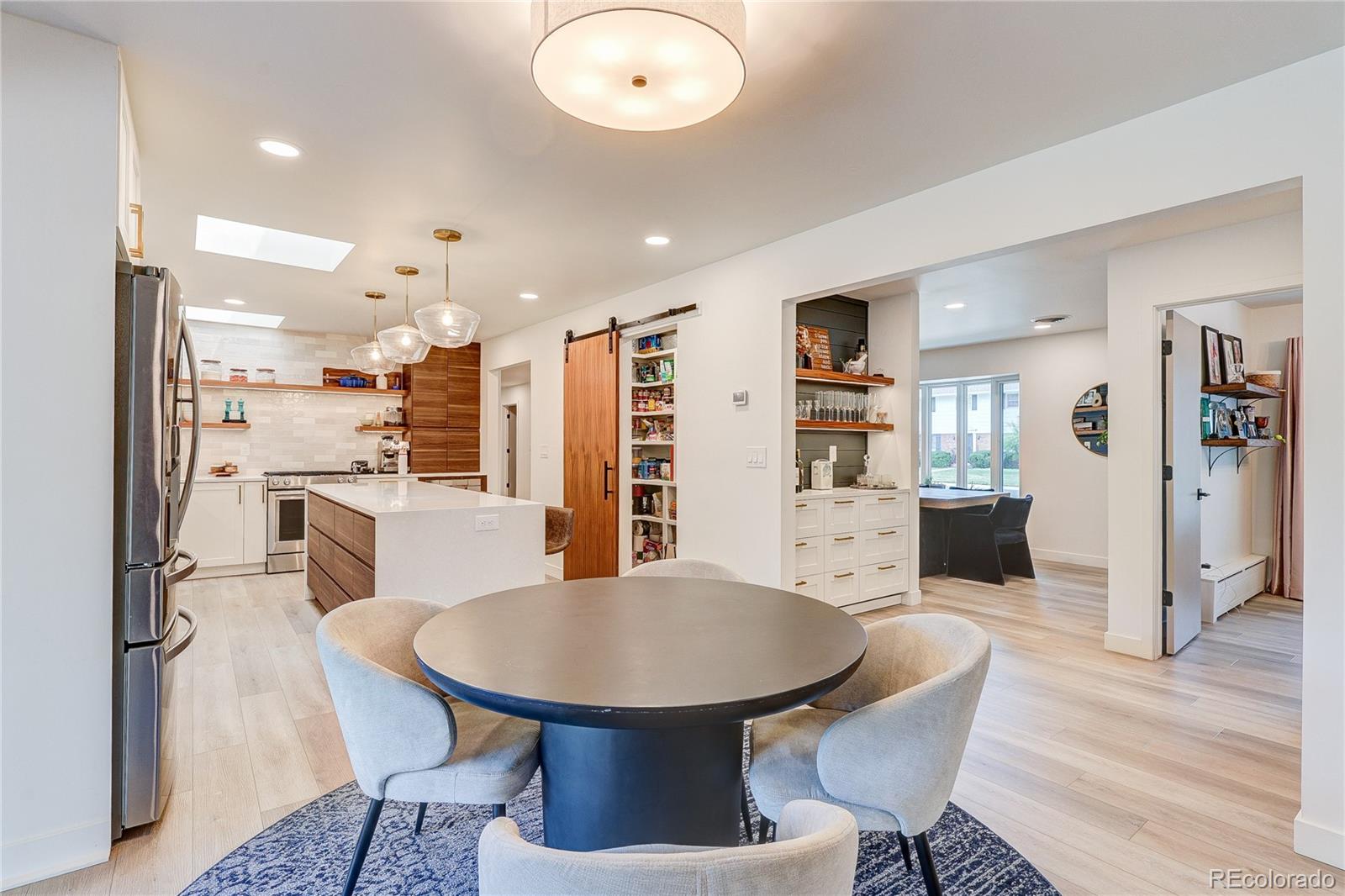 MLS Image #13 for 3981 s hillcrest drive,denver, Colorado