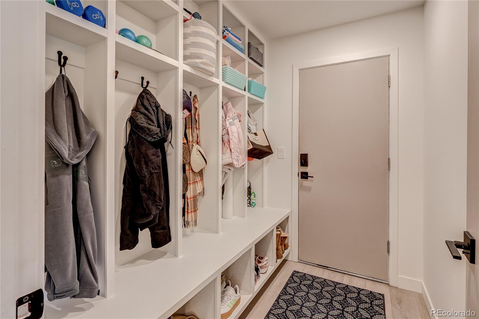 MLS Image #26 for 3981 s hillcrest drive,denver, Colorado
