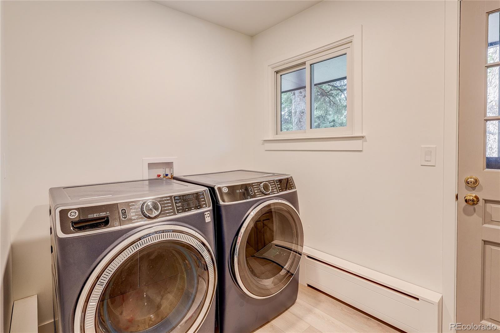 MLS Image #29 for 3981 s hillcrest drive,denver, Colorado