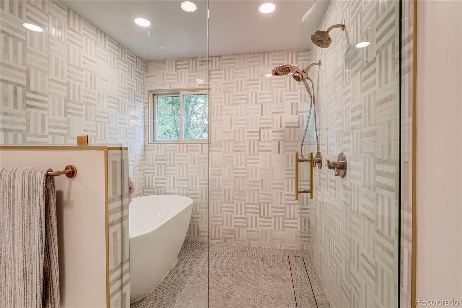 MLS Image #38 for 3981 s hillcrest drive,denver, Colorado