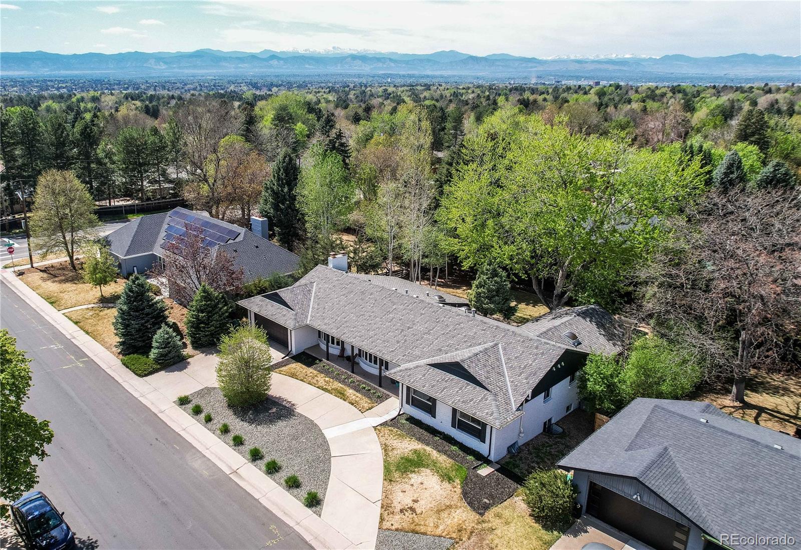MLS Image #4 for 3981 s hillcrest drive,denver, Colorado