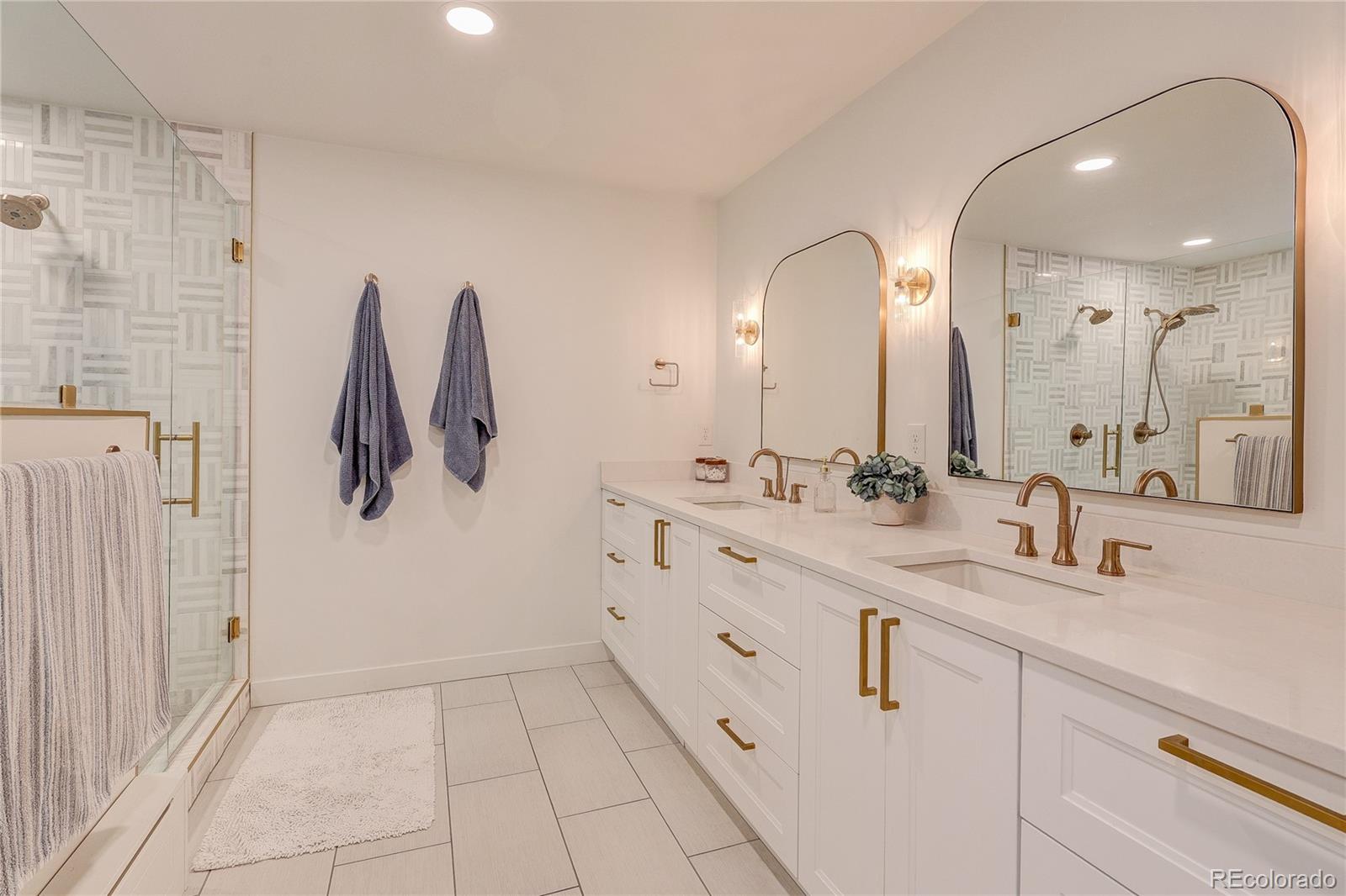 MLS Image #40 for 3981 s hillcrest drive,denver, Colorado