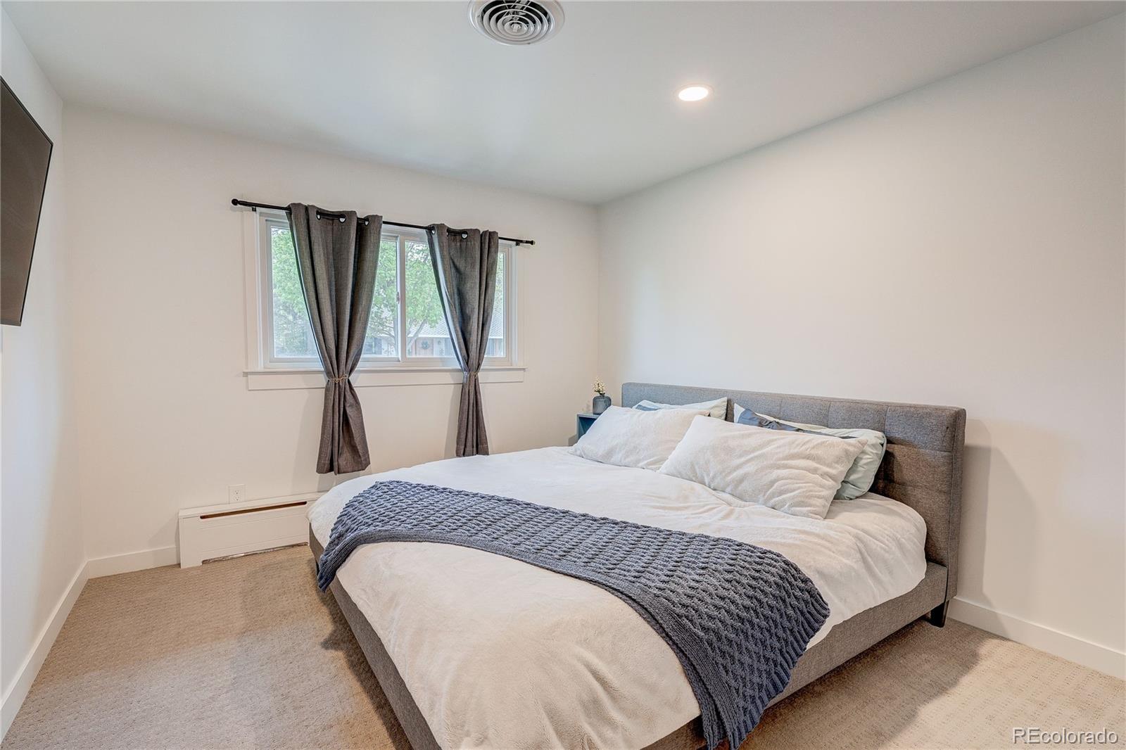 MLS Image #43 for 3981 s hillcrest drive,denver, Colorado