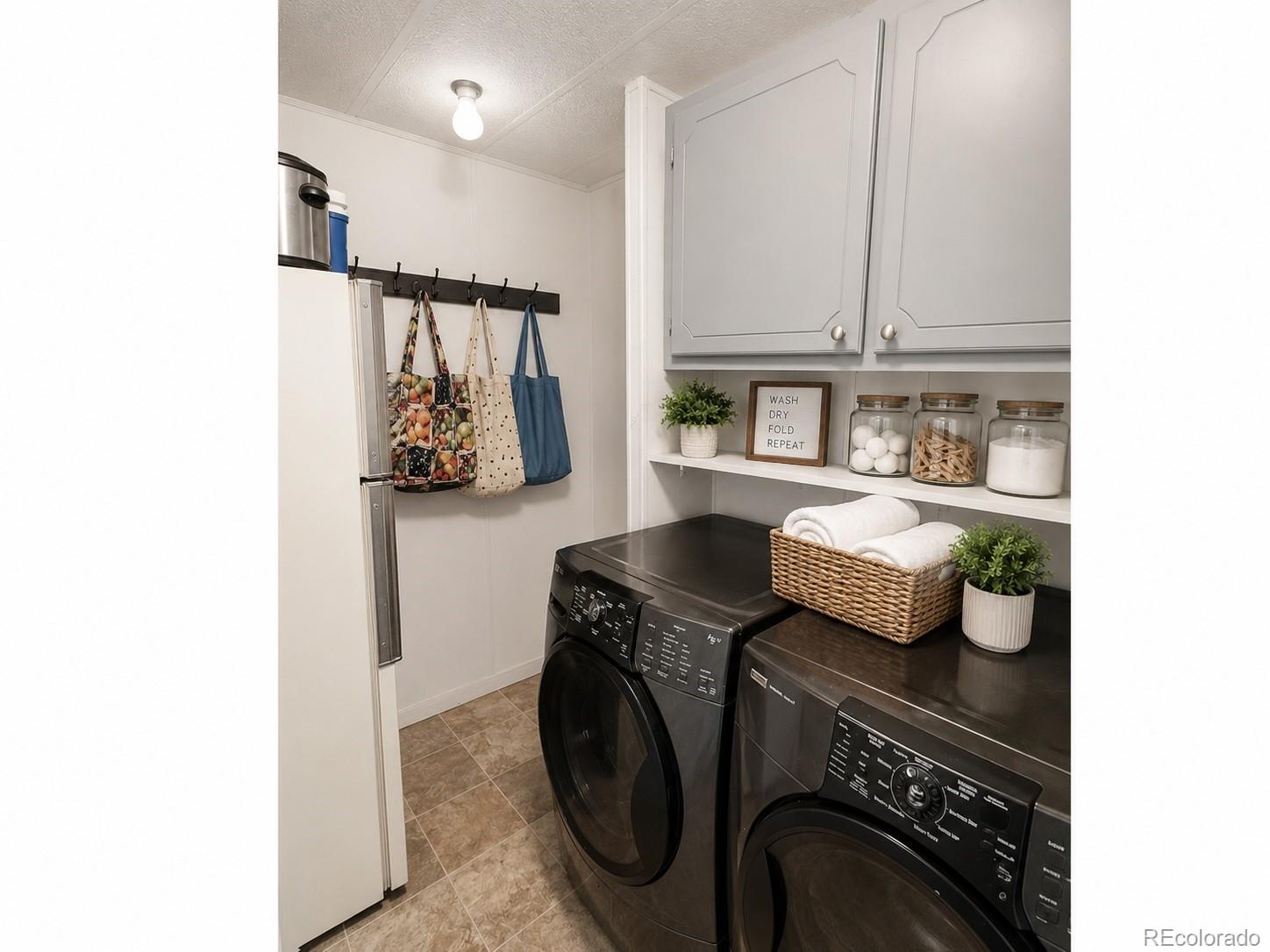 MLS Image #13 for 642  ash avenue,akron, Colorado