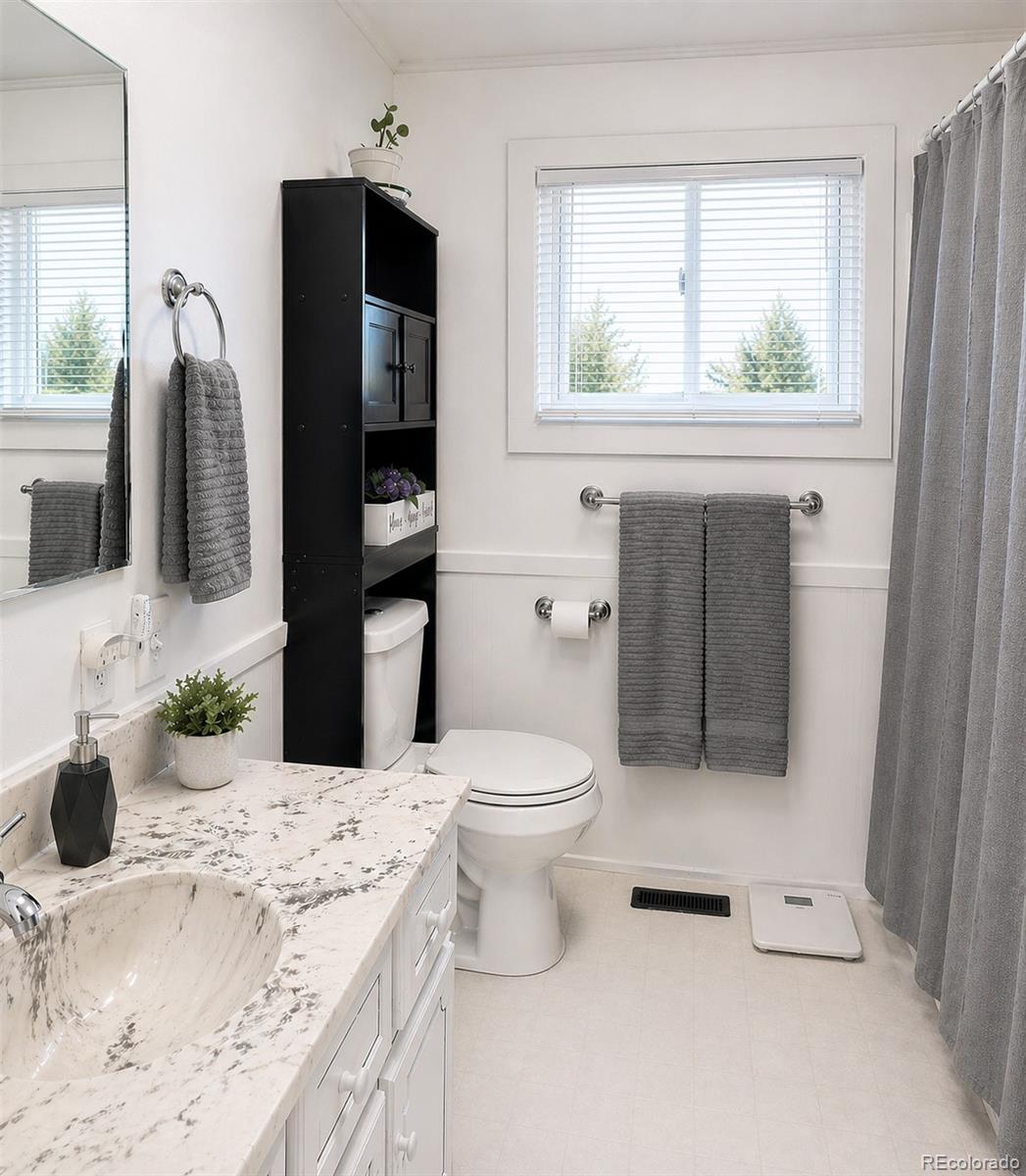 MLS Image #8 for 642  ash avenue,akron, Colorado