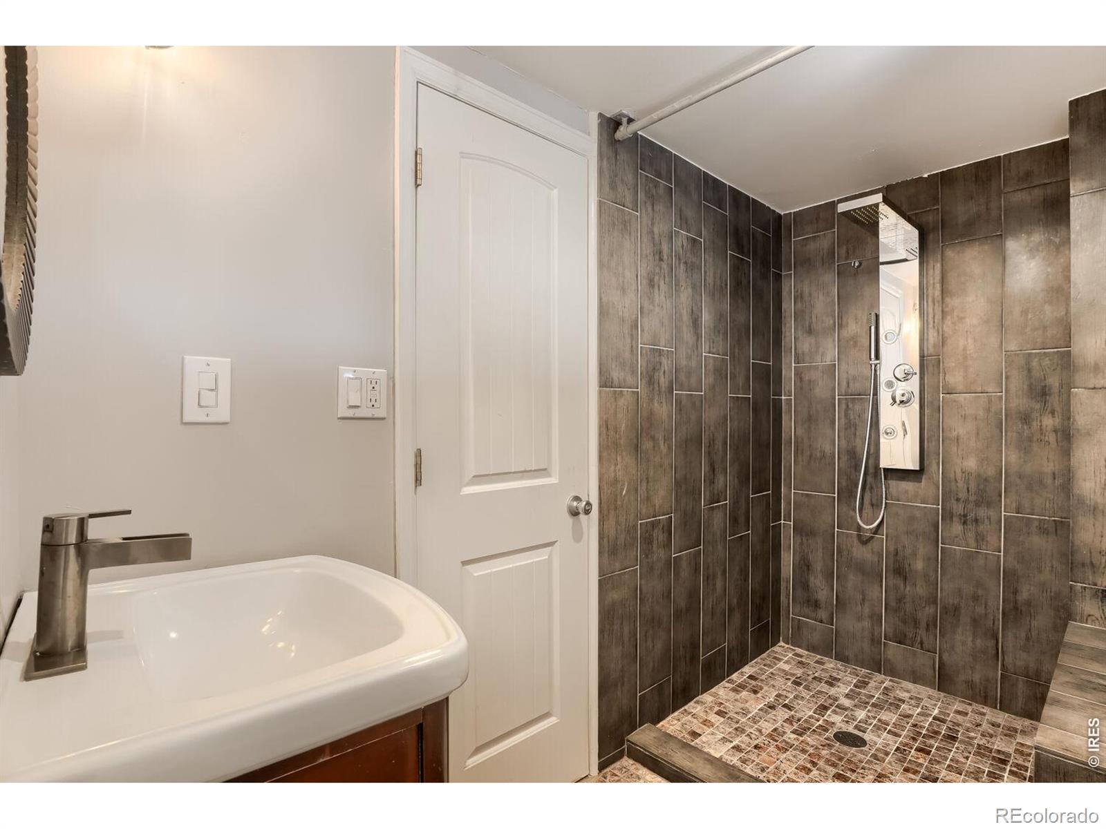 MLS Image #24 for 2929  curtis street,denver, Colorado
